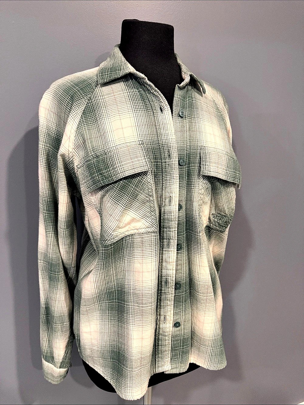 The North Face Plaid Utility Shirt Jacket in Green & White Size Small